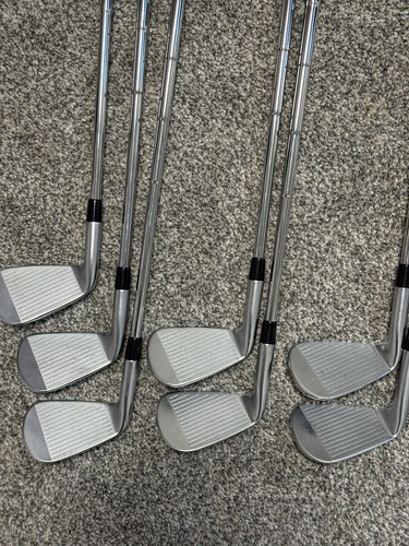 Callaway Apex Pro Forged '24 Irons 5-PW, AW Dynamic Gold 115 Shaft Midsize Grips - Picture 2 of 6