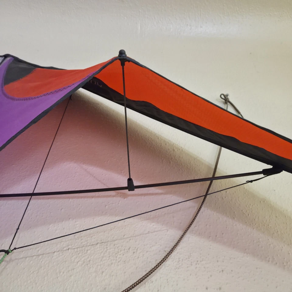 Cometa de acrobacias PRISM ADRENALINE de doble línea - Modelo retirado - RTF con línea y asas Foto 4 de 4