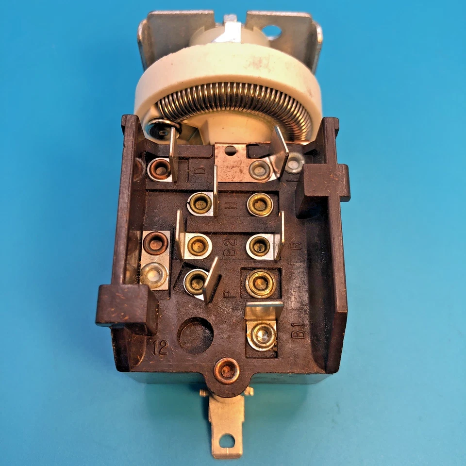 Переключатель фар США ПОДХОДИТ ДЛЯ PLYMOUTH BARRACUDA 1964-66, DUSTER 70-76 - Изображение 2 из 4