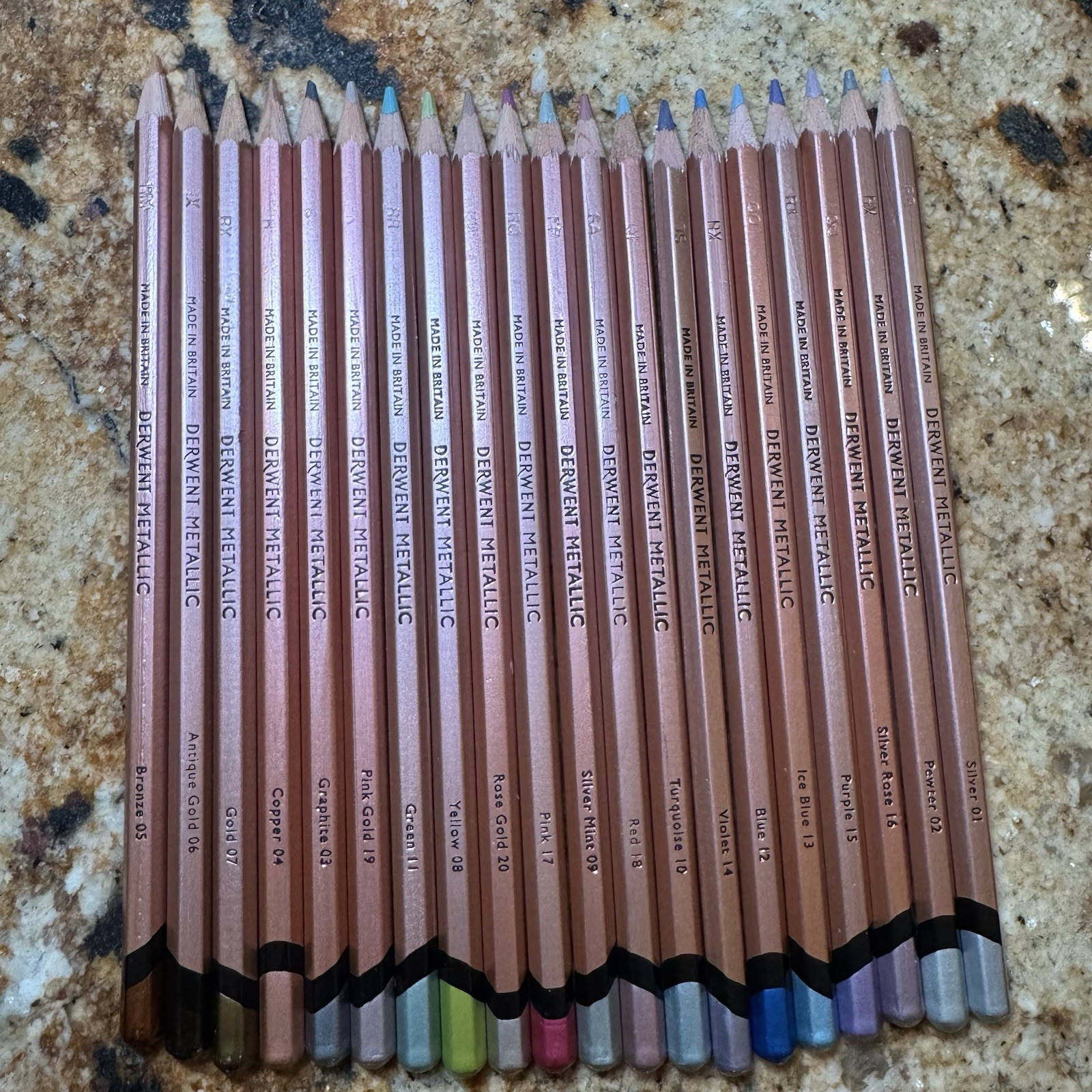 Derwent Metallic Pencil Anniversary Set of 20 Waterproof, Li