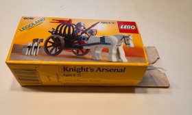 Vintage LEGO 6016 Knights Arsenal + Box, Instructions, 100 complete!