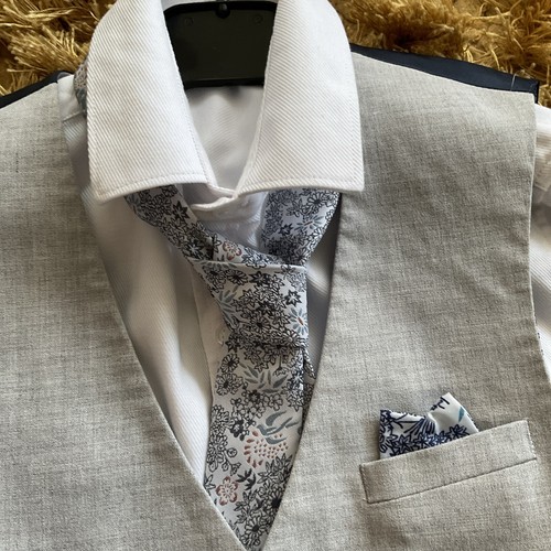 Boys Next Suit Shirt/ Tie Wedding Occasion 9-11 Years - Picture 5 of 10