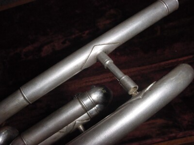 ALLIANCE トランペット VINTAGE ALLIANCE TRUMPET SILVER ORIGINAL CASE AND MOUTHPIECE