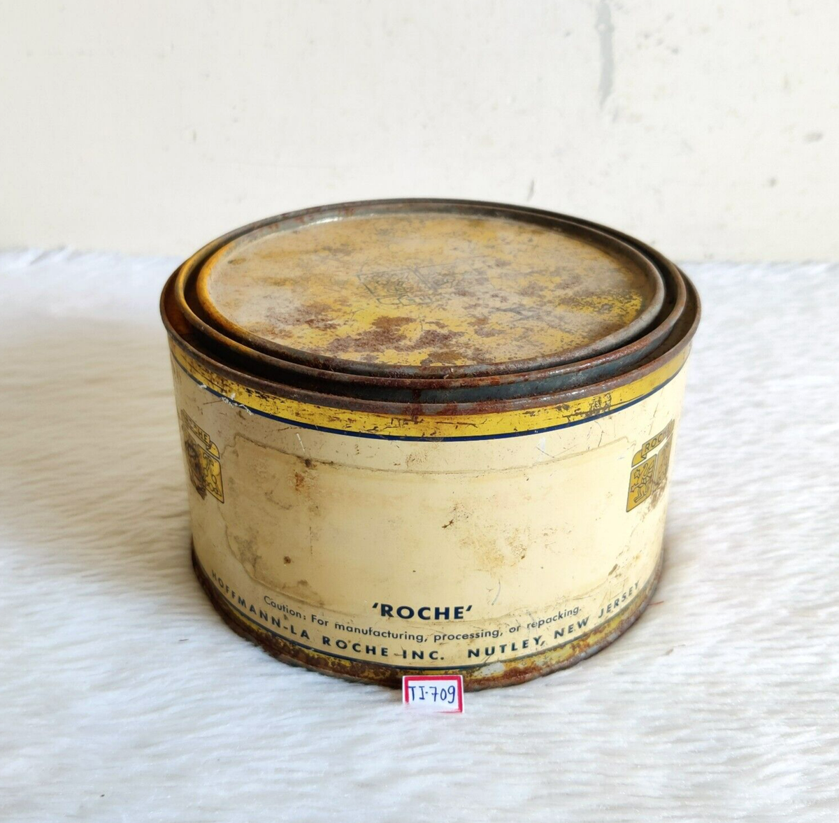1940s Vintage Roche Medicine Advertising Decorative Round Old USA