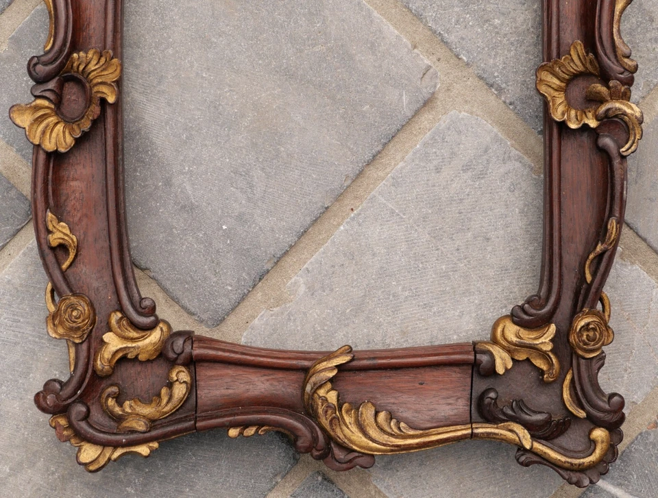 Cadre ancien acajou sculpté doré décor rocaille Louis XV époque Napoléon III - Photo 3/4