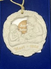 VTG 1982 GORHAM Joys of Christmas Ornament Medallion CHRISTMAS PUPPIES W/Box