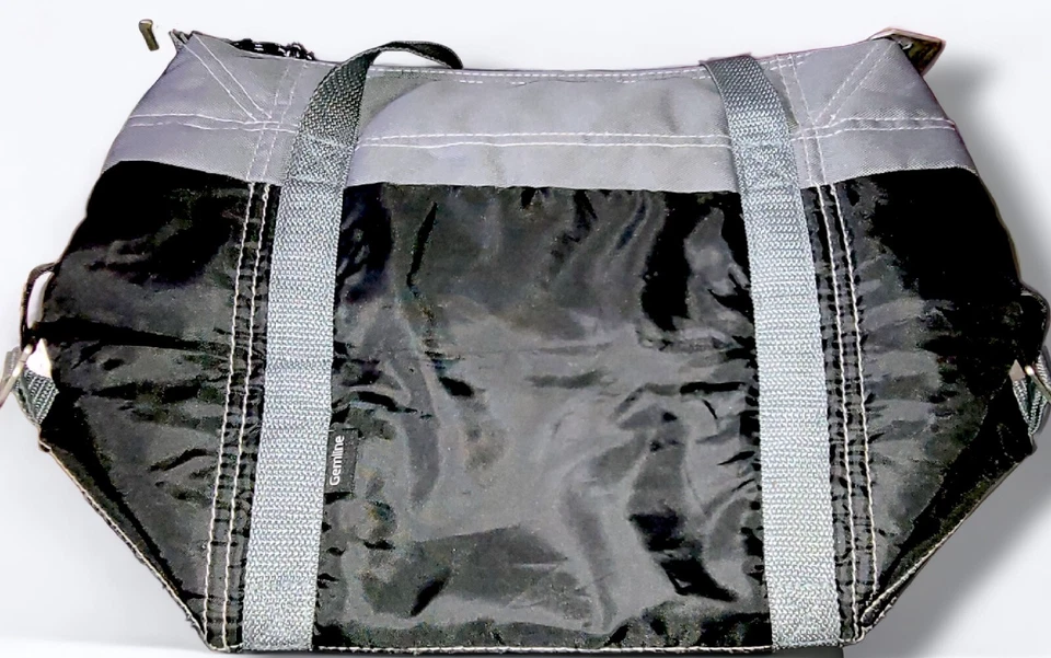 Los Angeles Lakers NBA Soft Sided Kolder 12-pack Cooler Gray & Black Bag - Image 2 of 4