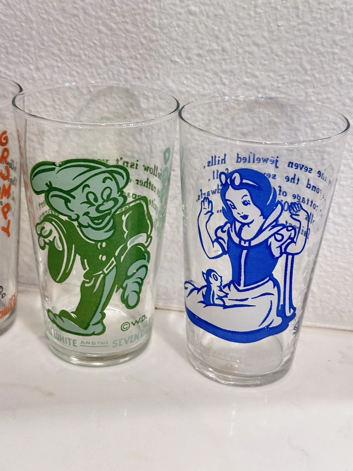 Gafas Blancanieves y los siete enanitos de colección años 30 2 colores, juego incompleto de 5 Foto 2 de 4