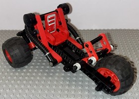 Lego 8226 8229 Technic Lot 2 Complete Sets Mud Masher Tread Trekker