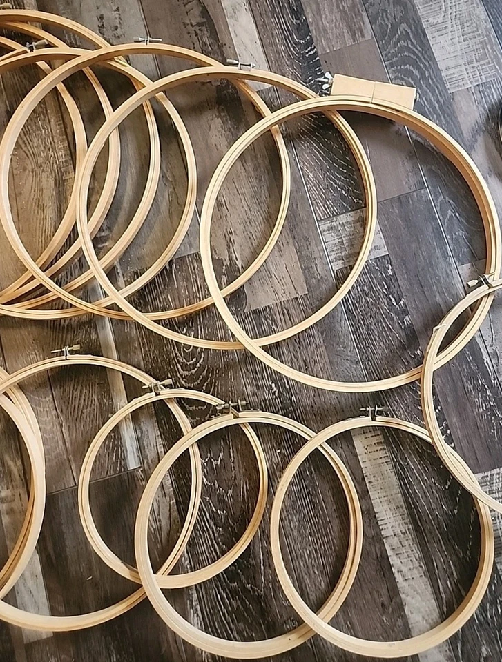 Lot of 15 Vintage Wooden Embroidery Hoops Quilting Cross Stitch Various Size - Image 3 of 4