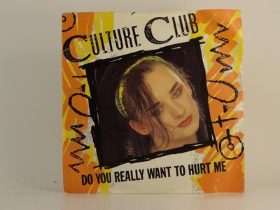 CULTURE CLUB DO YOU REALLY WANT TO HURT ME (74) 2 Track 7'' Single along with Pic