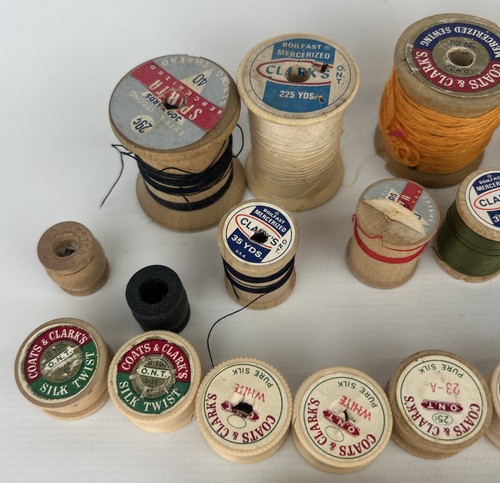 Vintage Lot of Wooden Sewing Thread Spools, Some Still Have Thread On Spools - Picture 2 of 6