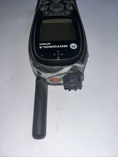 1x Motorola MTH650 TETRA radio 410-430MHz PRZEZROCZYSTE (przycisk PTT uszkodzony) - Zdjęcie 5 z 6