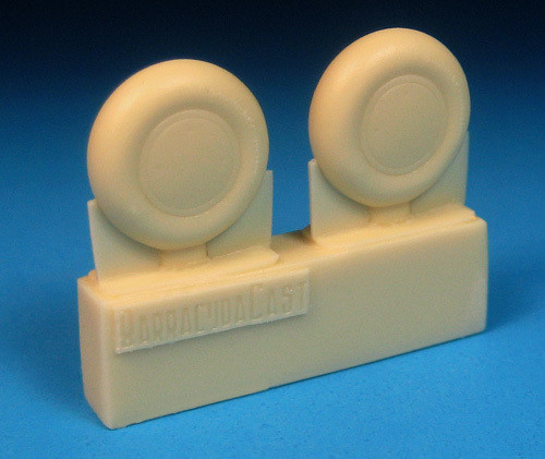 Barracuda R72331 1/72 P-40B/C Main Wheels with Smooth Tire - Picture 1 of 3