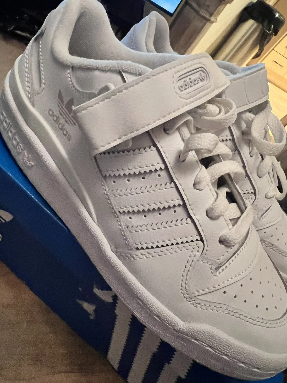 Adidas originali taglia 4