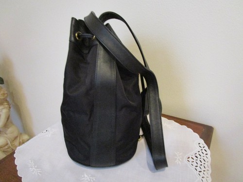VTG Paloma Picasso Shoulder Bucket Handbag Black Nylon Leather Trim Italy XLNT - Picture 4 of 12