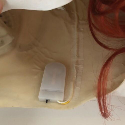 Pennywise Clownmaske Stephen King's IT Halloween Cosplay Vollmaske Kostüm mit LED - Bild 15 von 16