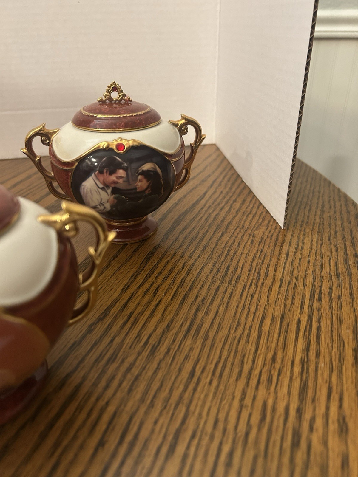 SIX (6) Ardleigh Elliott Gone With THe Wind Porcelain Music Boxes!