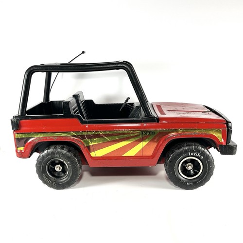 Vintage Tonka MR-970 Bronco Jeep Pressed Metal Red Black interior 1970’s 17 Inch - Picture 7 of 19