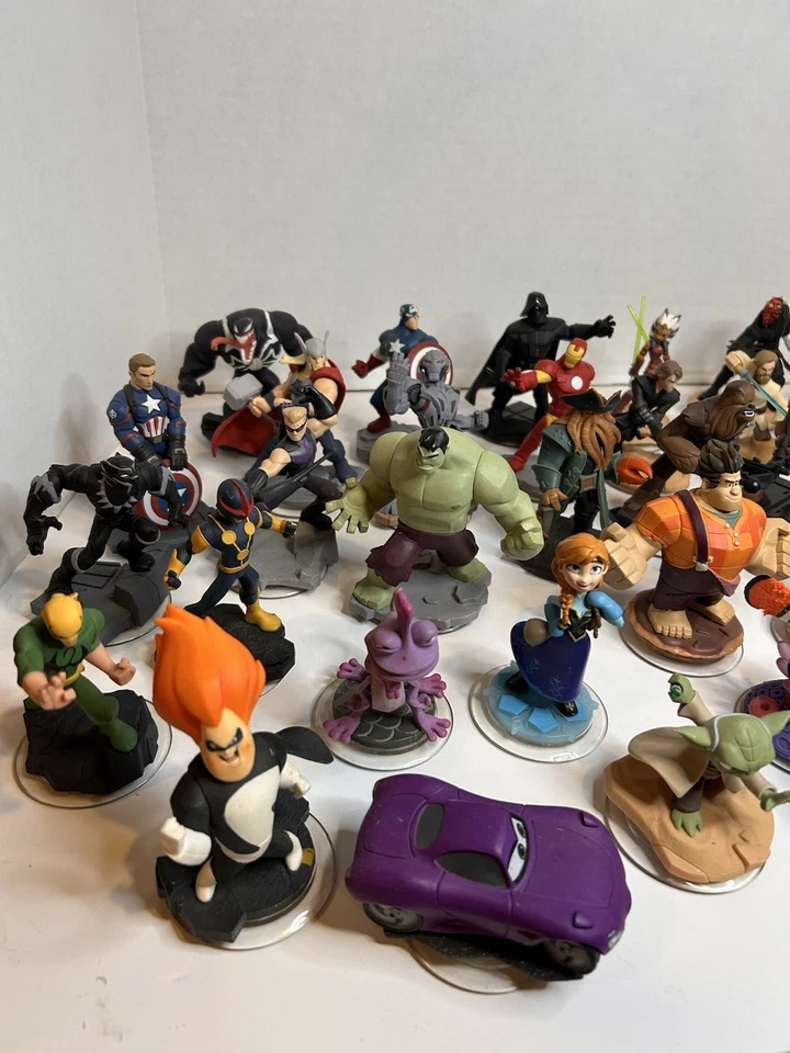 Enorme lote de 41 figuras Disney Infinity PS3 Star Wars Marvel Cards Pad | Foto 4 de 4