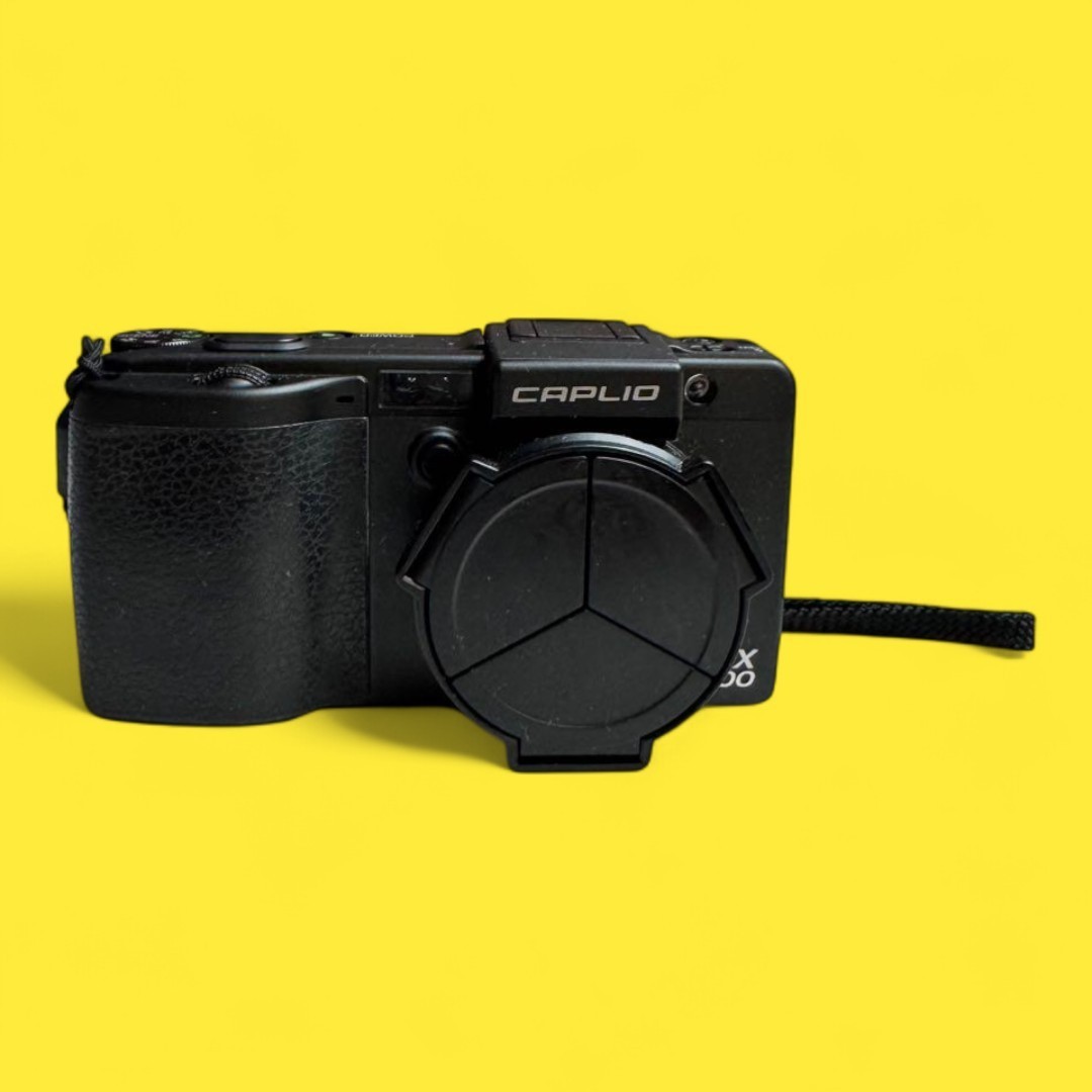 Ricoh Caplio GX100 Digital Camera with VF-1 Viewfinder Full