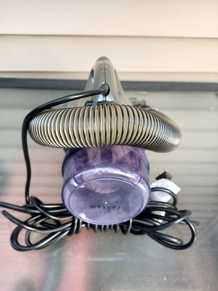 Fantom MODEL FM430K Bagless Cyclonic Handheld Vacuum Cleaner - Image 3 of 4