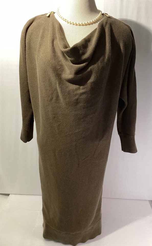 Vestido Michael Kors Talla S Lápiz Verde Oliva Capucha Cuello Mangas 3/4 Tejido Foto 2 de 4