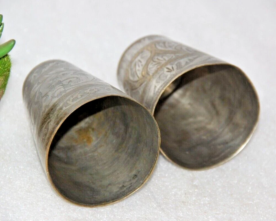 Antiguo vaso de latón original grabado a mano - 13630 Foto 4 de 4