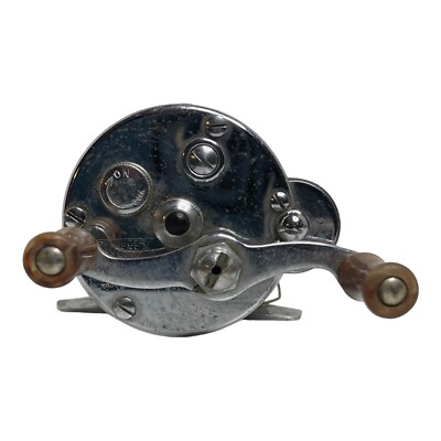Ancien briquet à essence du 16eme Bataillon de chasseurs - gravé