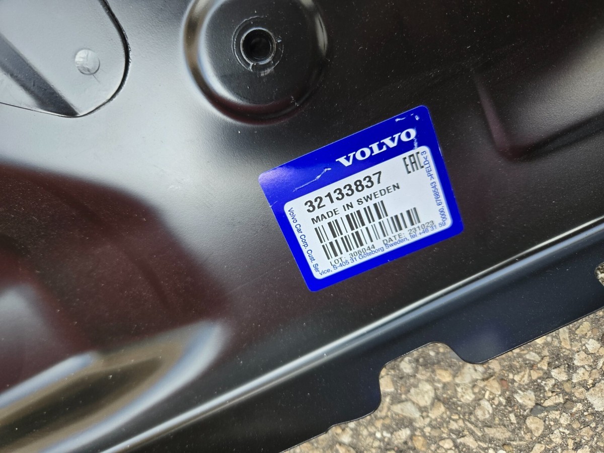 VOLVOノベルティ　サタクロース 2024 Volvo XC90 Rear Cross-Member 32133837 OEM Genuine | eBay