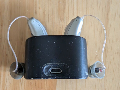 Phonak Audeo Belong B90-R hearing aids, rechargeable inc charger. 1 faulty. - Picture 2 of 5