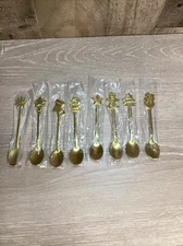 32 Pieces Stainless Steel Dessert Spoons Christmas Metal Spoons Set for Latte