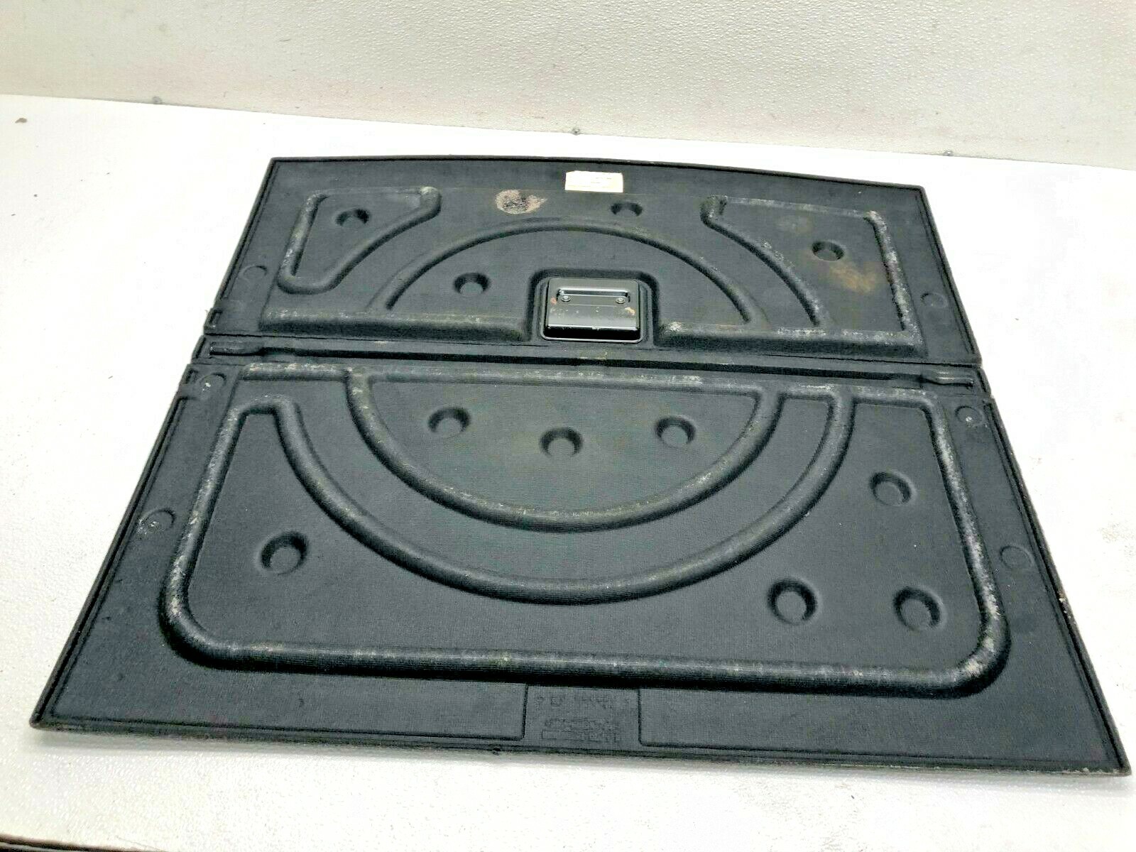 04-08 MASERATI QUATTROPORTE M139 REAR TRUNK CARGO SPARE TIRE COVER LINER 529 OEM