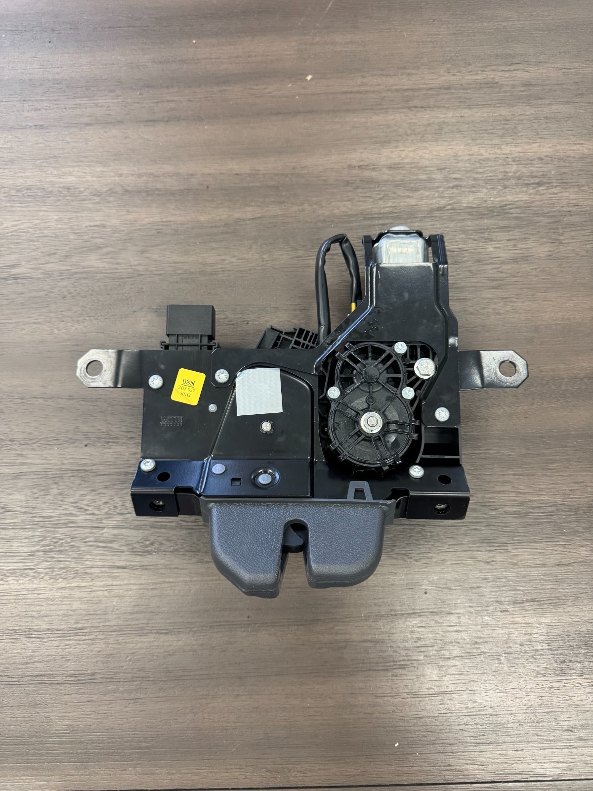 Tailgate Lock Latch With Micro Switch for 3W0827505 For 03-2012 Bentley Cont Gt