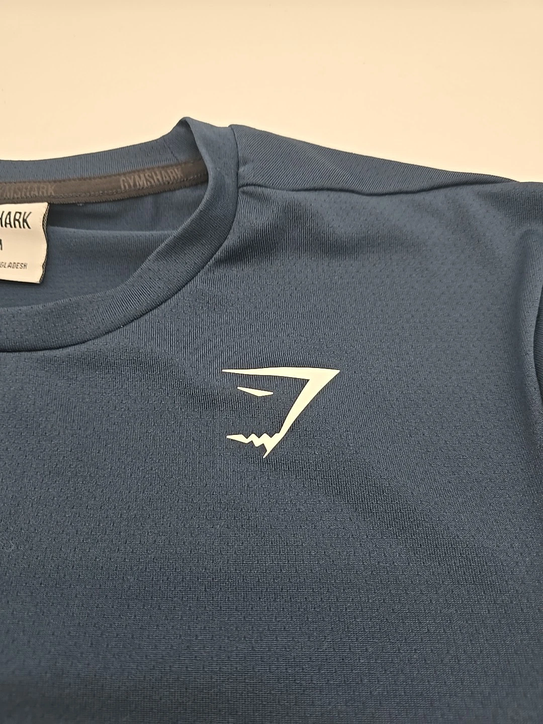gymshark longsleeve logo shirt