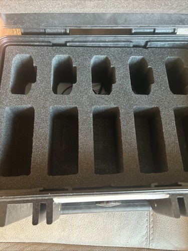 Explorer Cases 2717 With Foam Cut Out For Radio Mikes/CB Plus 3 Charging Trays - Picture 18 of 19