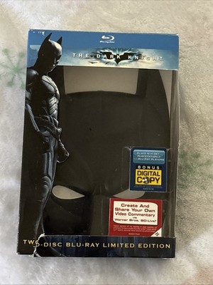 The Dark Knight (Two-Disc BLU-RAY Limited Edition)