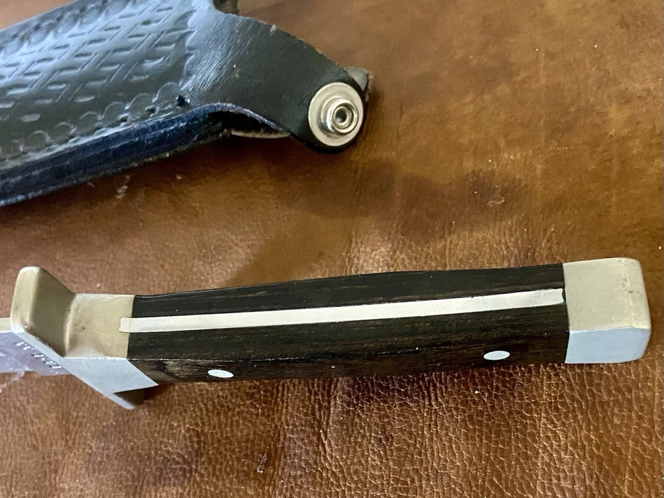 Cuchillo de bota CaseXX P62-4 1/2"" de colección y funda de cuero negro * ¡Nuevo en la caja! Foto 3 de 4