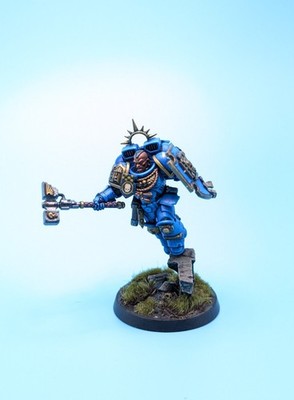 Warhammer 40K Ultramarines Space Marine Captain Painted