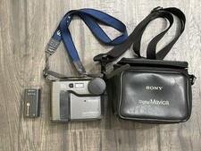 Vintage SONY Digital Mavica MVC-FD73 Digital Camera