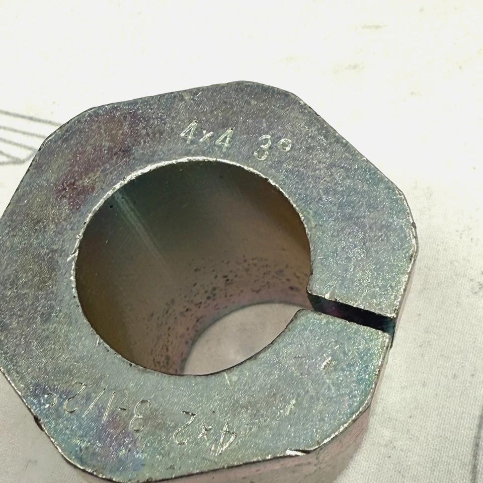 Ford Bronco Moog 1990-2003 Kit de inclinación de rueda de alineación/montaje de buje K8984 Foto 2 de 4