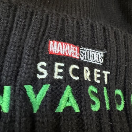 DISNEY MARVEL STUDIOS SECRET INVASION BLACK KNIT BEANIE FOR ADULTS - Picture 2 of 3