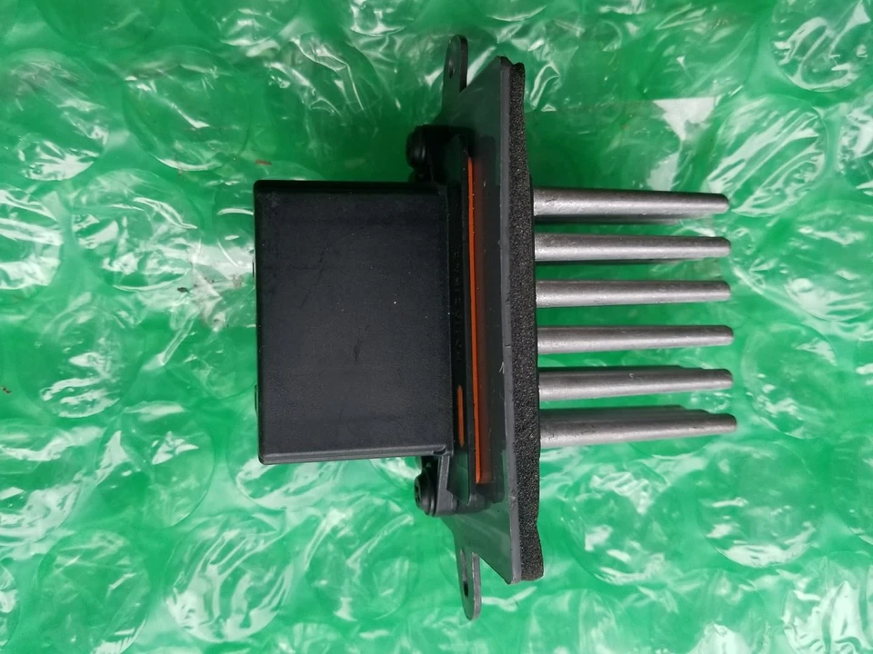 99-04 Jeep Grand Cherokee 4.7L-V8 AC CLIMATE HEATER BLOWER RESISTOR HVAC A/C - Image 2 of 2