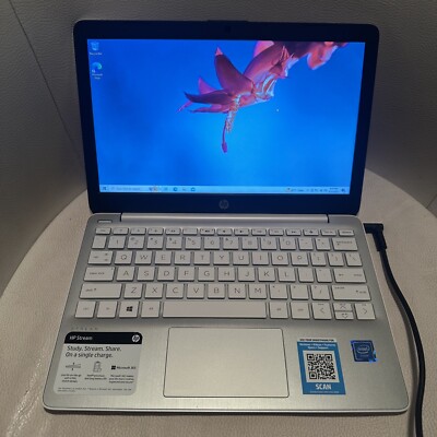 HP Stream 11   Celeron / 4GB / 32GB eMMC / Windows 10 S
