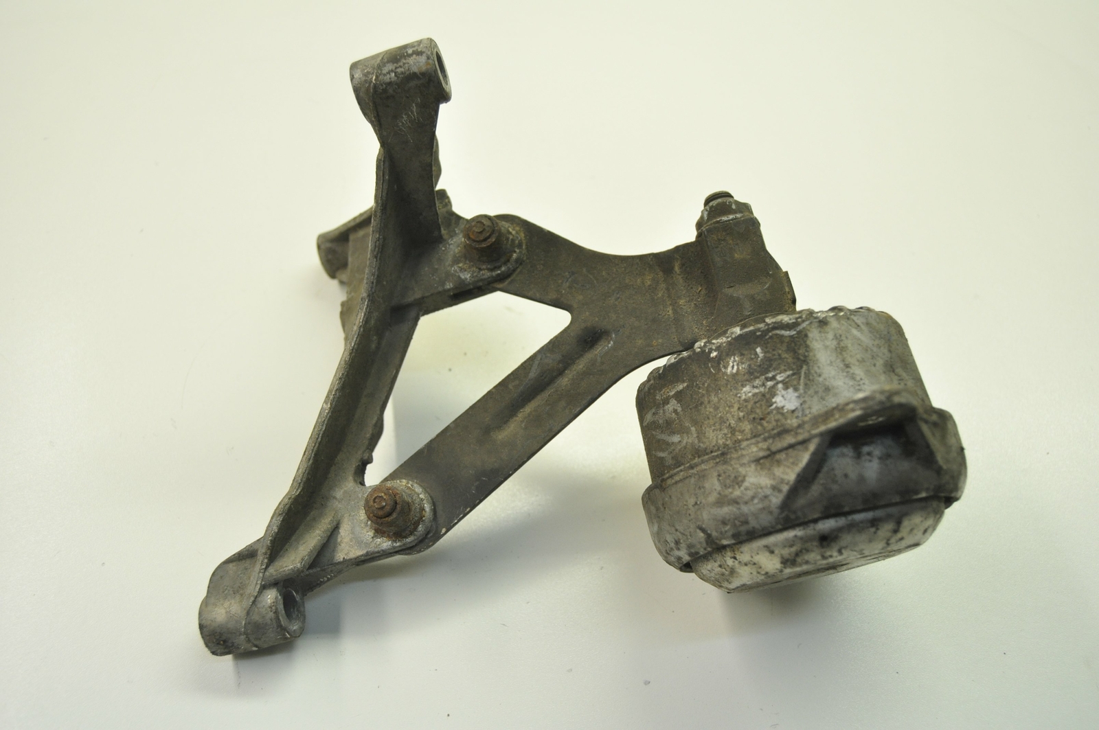 2006 Porsche 911 3.8 Carrera S 997 Engine Mount 993375049 for sale  