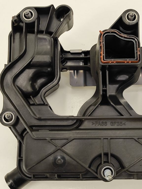 Peugeot 5008 II 2019 Diesel 96kW Rocker cam cover 98279295 UVY7678  