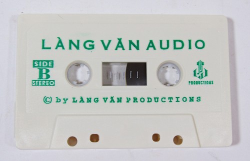 Tu Nua Vong Trai Dat -  THANH TUYEN -  Lang Van - 1995 Vietnamese Music Cassette - Picture 4 of 8