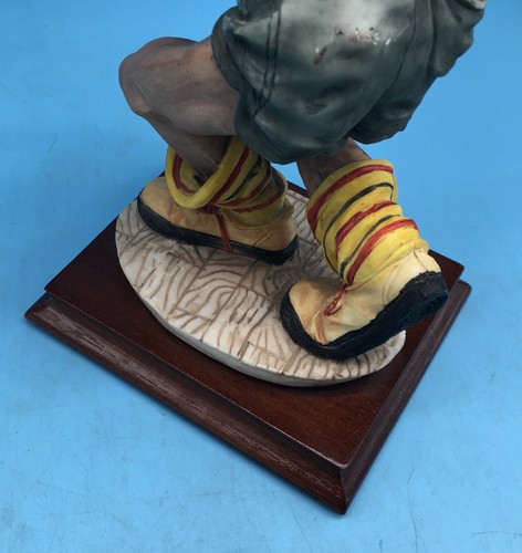 Vintage 1970’s Clown with Basketball Figure On Wood Base - Picture 11 of 12