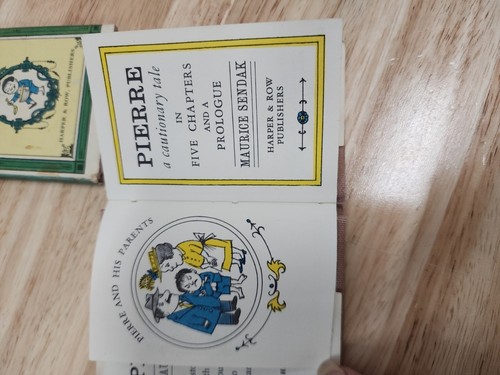 The Nutshell Library by Maurice Sendak Harper & Row 1962 VTG Set of 2 Miniatures - Picture 5 of 14