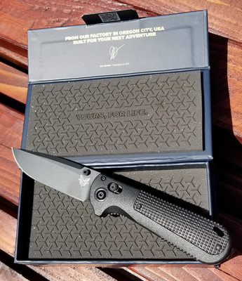 Benchmade 430BK-02 Redoubt AXIS Lock Black Grivory CPM-D2 bronze washer USA Made